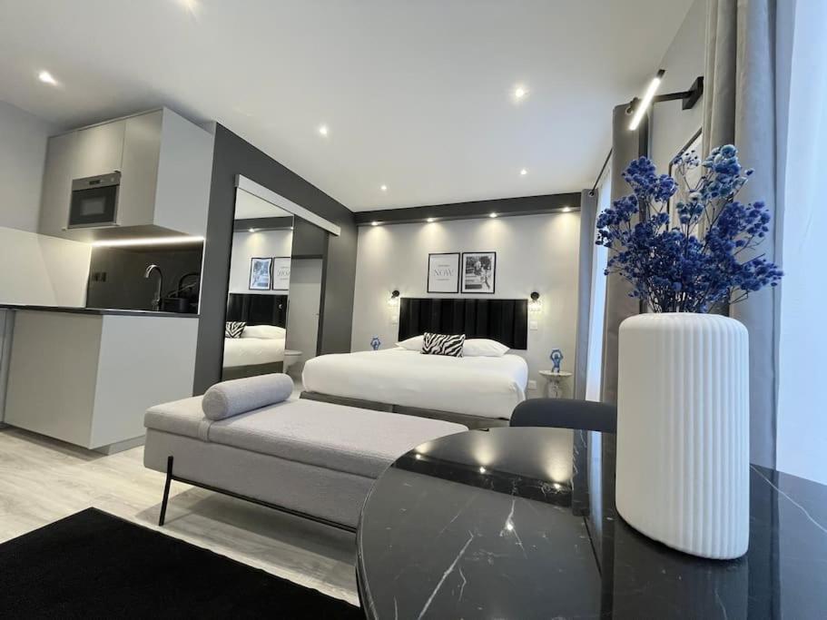 Charming Marais, Republique, Bastille Apartment Paris